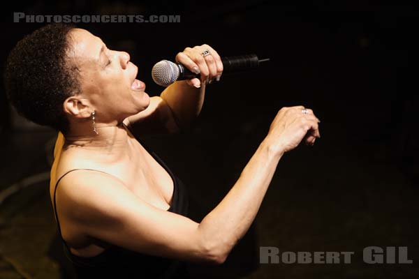 BETTYE LAVETTE - 2006-05-12 - PARIS - La Cigale - 